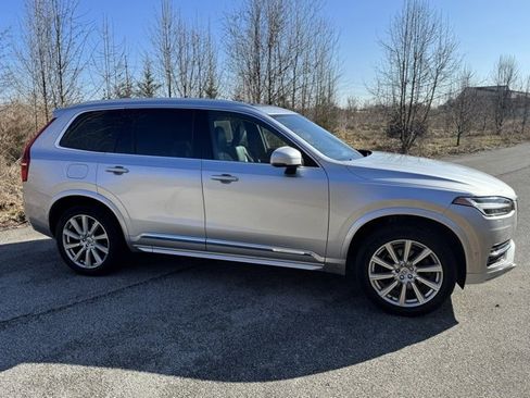 Used 2018 Volvo XC90 T6 Inscription w/ Convenience Package image 4