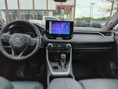 Used 2023 Toyota RAV4 XLE Premium AWD/4WD image 12