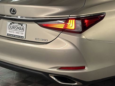 Used 2019 Lexus ES 350 w/ Premium Package image 10