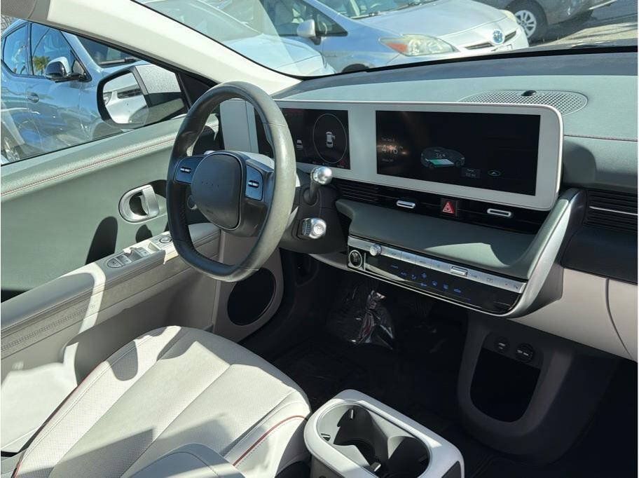 Used 2022 Hyundai Ioniq 5 SEL RWD image 6