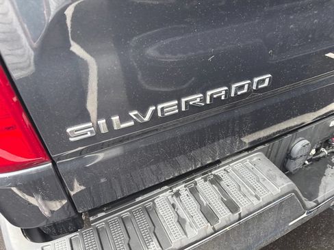 Used 2022 Chevrolet Silverado 1500 LT AWD/4WD image 20