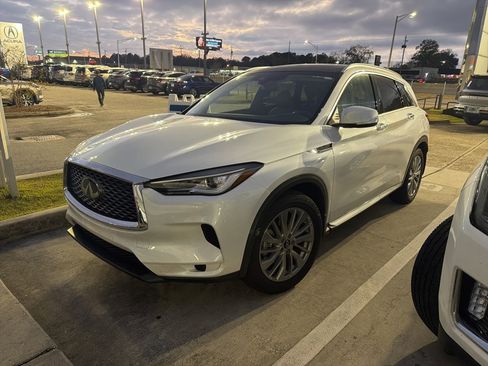 Certified 2024 INFINITI QX50 Luxe image 1