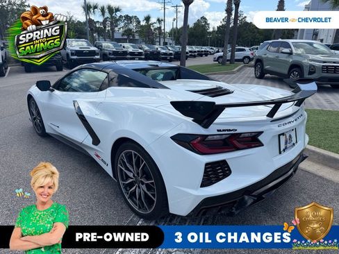 Used 2025 Chevrolet Corvette Stingray Premium Conv w/ Z51 Performance Package RWD image 7