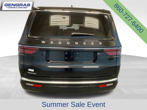 Used 2023 Jeep Wagoneer 4WD w/ Convenience Group I image 5