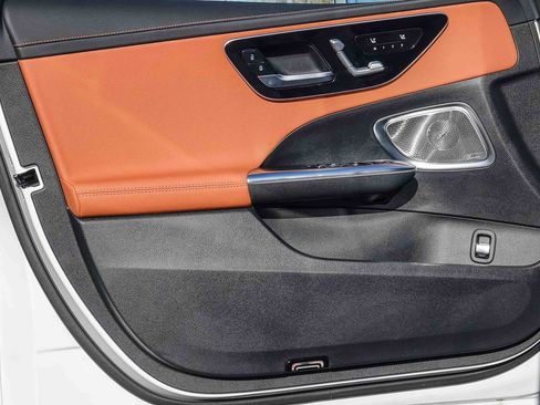 New 2026 Mercedes-Benz C 43 AMG 4MATIC Sedan image 19