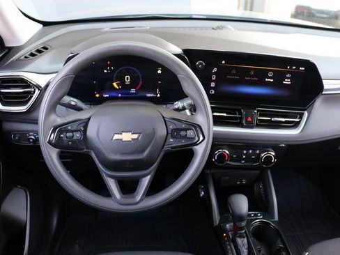 Used 2026 Chevrolet TrailBlazer LT w/ Driver Confidence Package FWD image 21
