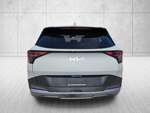 New 2026 Kia Sportage EX FWD image 6