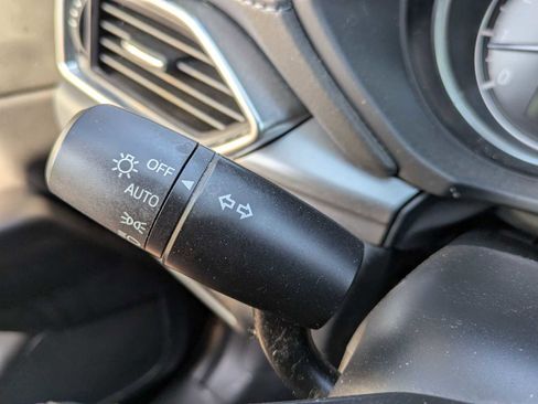 Used 2019 MAZDA CX-5 Touring image 25