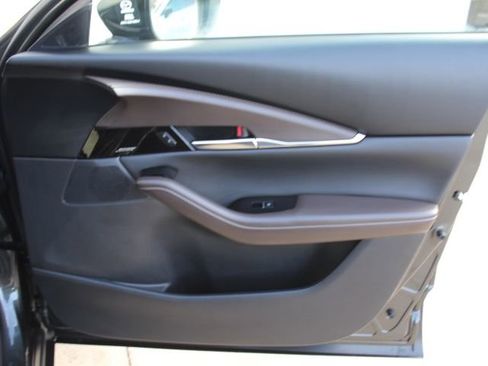 Certified 2025 MAZDA CX-30 2.5 Turbo w/ Premium Package image 40