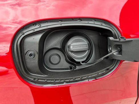 Certified 2025 Porsche Cayenne E-Hybrid AWD/4WD image 39