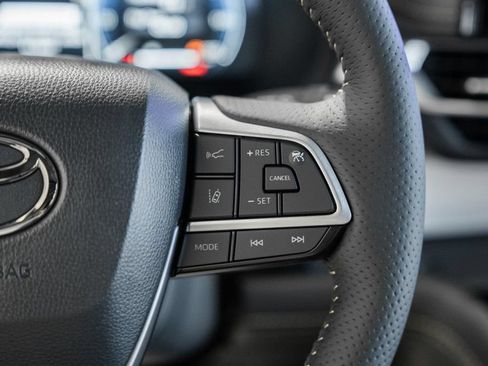 New 2026 Toyota Sienna Platinum AWD/4WD image 28