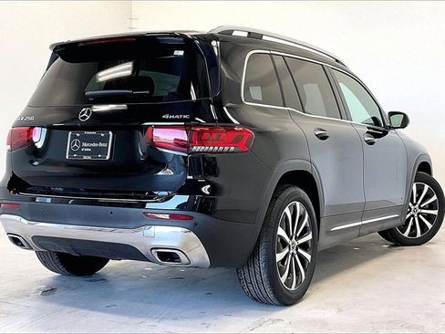 Certified 2021 Mercedes-Benz GLB 250 4MATIC image 12