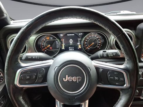 Used 2020 Jeep Wrangler Unlimited Sahara AWD/4WD image 16