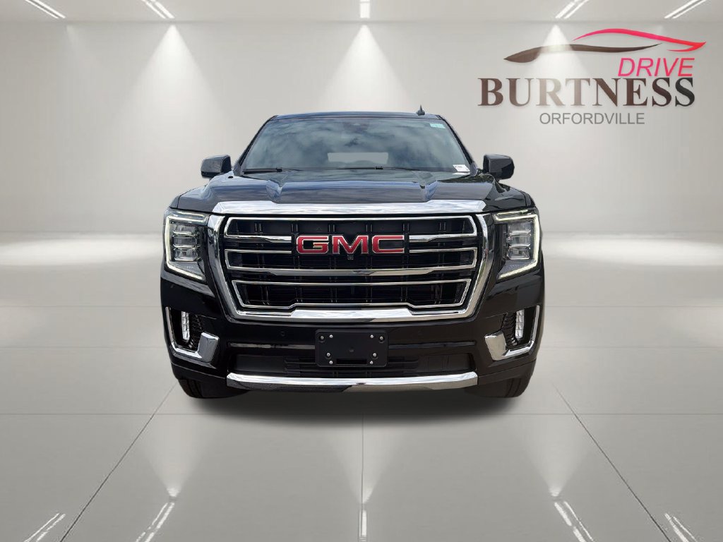 Certified 2023 GMC Yukon SLT w/ SLT Luxury Package AWD/4WD image 3