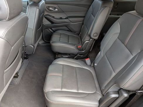 Used 2023 Chevrolet Traverse RS image 25