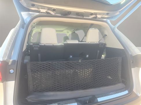 New 2026 Toyota Grand Highlander XLE image 12