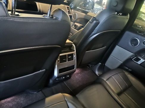 Used 2018 Land Rover Range Rover Sport HSE AWD/4WD image 29