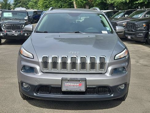 Used 2014 Jeep Cherokee Latitude AWD/4WD image 2