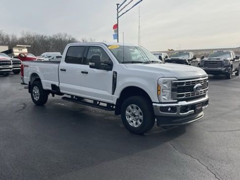 Used 2024 Ford F350 XLT w/ FX4 Off-Road Package image 9