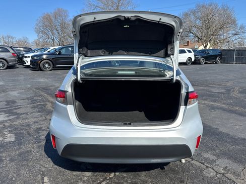 Used 2024 Toyota Corolla LE image 19