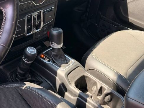Used 2023 Jeep Gladiator Sport AWD/4WD image 20