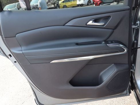 Used 2024 Chevrolet Traverse LT w/ LPO, Floor Liner Package FWD image 26