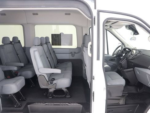 Used 2017 Ford Transit 350 XLT image 12