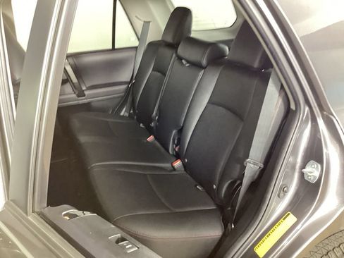 Used 2021 Toyota 4Runner Venture w/ Moonroof Package AWD/4WD image 31