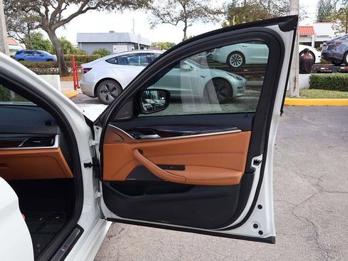 Used 2023 BMW 530i w/ M Sport Package image 26