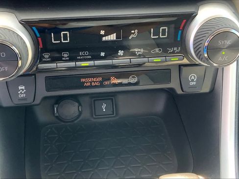 Used 2021 Toyota RAV4 XLE Premium FWD image 30