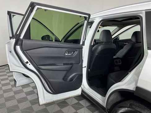 Certified 2025 Nissan Rogue SV w/ SV Premium Package FWD image 40