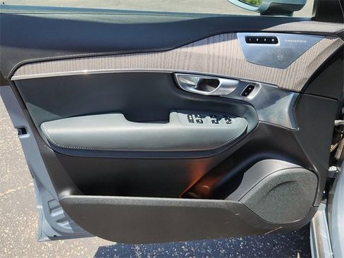 Used 2023 Volvo XC90 B6 Ultimate image 13