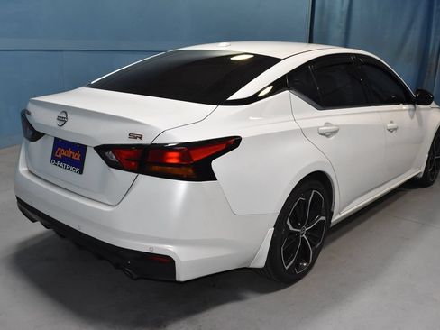 Certified 2024 Nissan Altima 2.5 SR FWD image 23