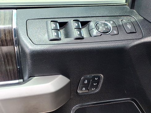 Used 2021 Ford F250 Lariat w/ Lariat Value Package AWD/4WD image 34