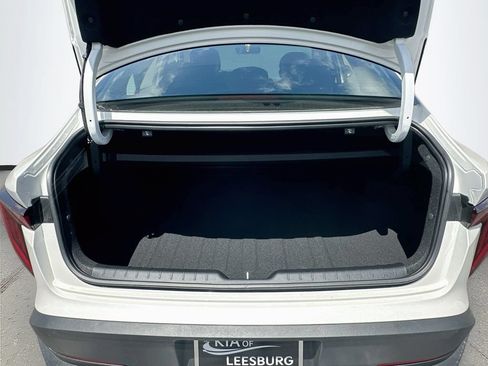 New 2026 Kia K4 FWD image 23