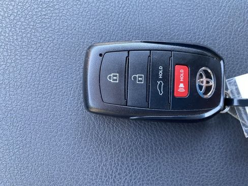 Used 2026 Toyota Camry SE w/ Convenience Package FWD image 34