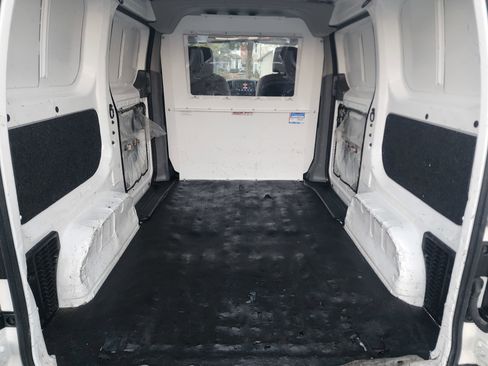 Used 2020 Nissan NV200 S image 11