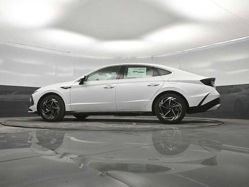 New 2026 Hyundai Sonata SEL FWD image 35