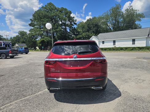 Used 2023 Buick Enclave Essence FWD image 6