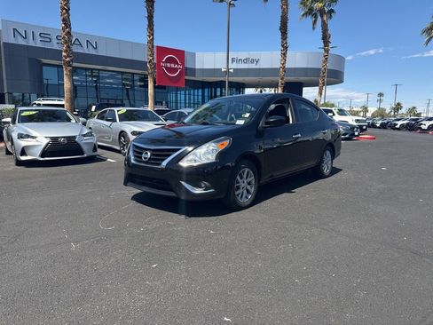 Used 2019 Nissan Versa SV w/ SV Special Edition Package FWD image 1