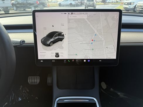 Used 2022 Tesla Model Y Performance image 18