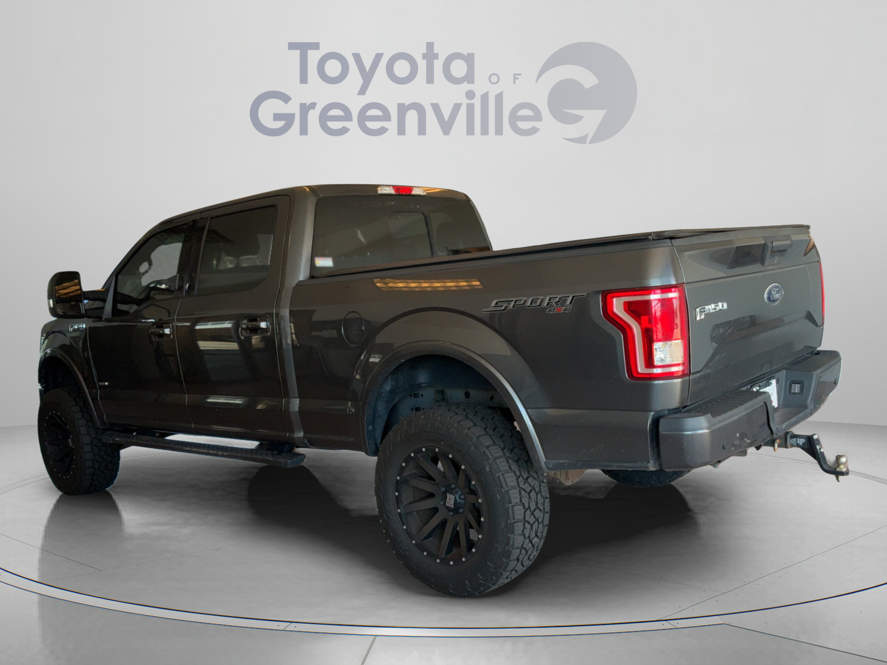 Used 2016 Ford F150 XLT w/ Equipment Group 302A Luxury AWD/4WD image 4