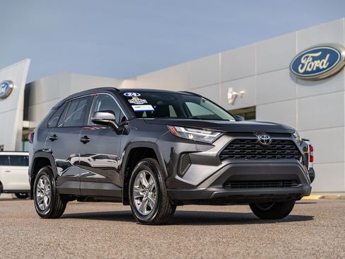Used 2024 Toyota RAV4 XLE AWD/4WD image 1