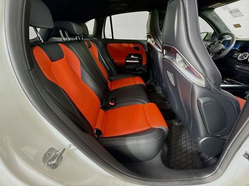 Used 2024 Mercedes-Benz GLA 35 AMG 4MATIC image 34