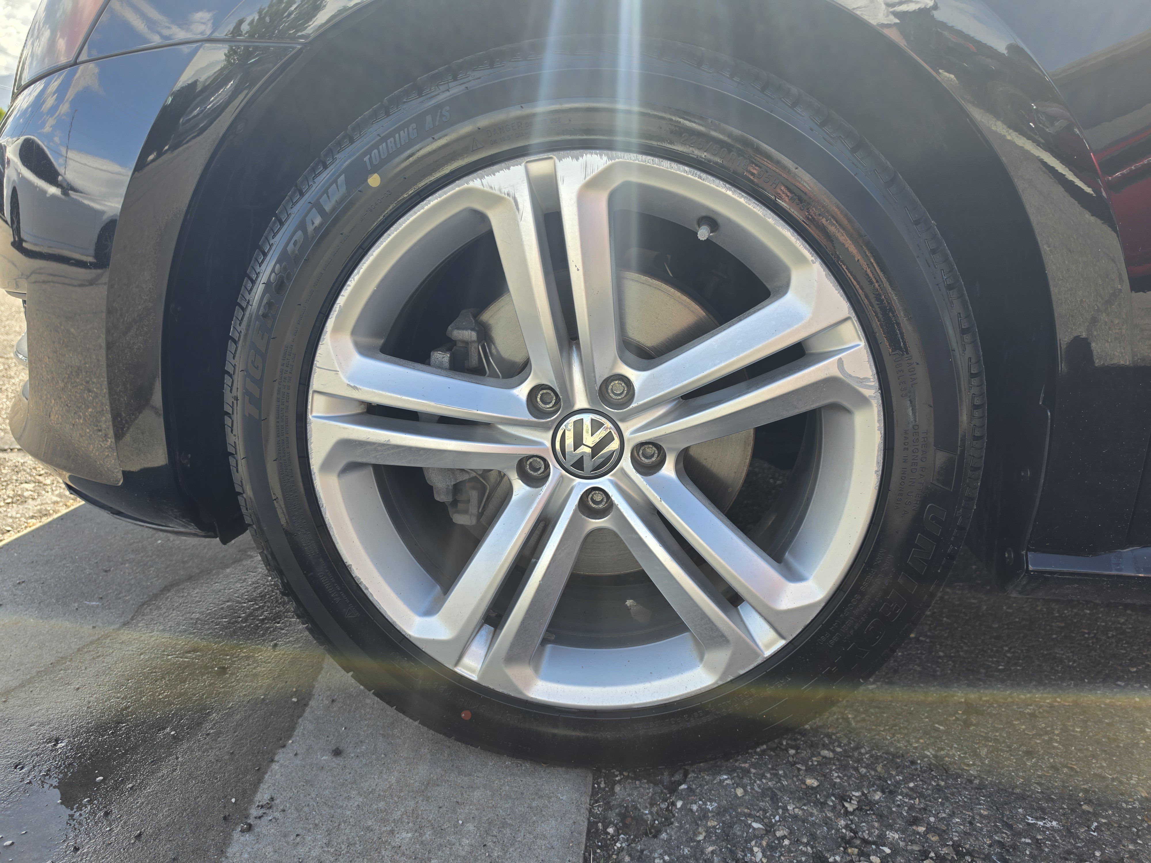 Used 2014 Volkswagen Passat 1.8T Wolfsburg Edition FWD image 22