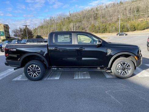 New 2025 Ford Ranger Lariat w/ FX4 Off-Road Package image 4