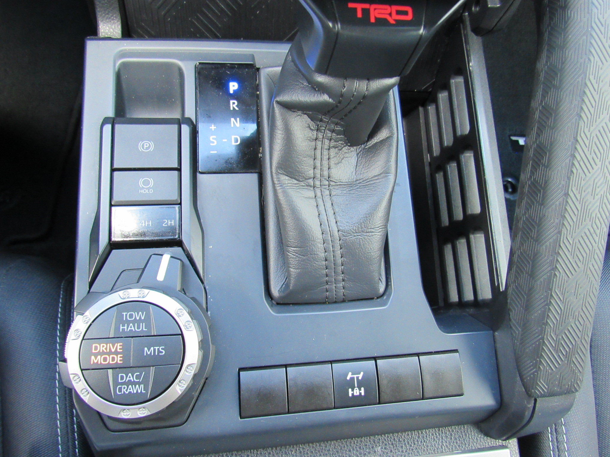 Used 2025 Toyota Tacoma TRD Off-Road AWD/4WD image 25