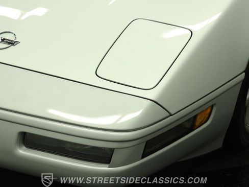 Used 1996 Chevrolet Corvette Convertible RWD image 20