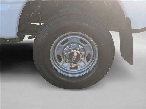 Used 2024 Ford F350 XLT w/ FX4 Off-Road Package image 19
