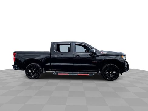 Used 2022 Chevrolet Silverado 1500 RST AWD/4WD image 9